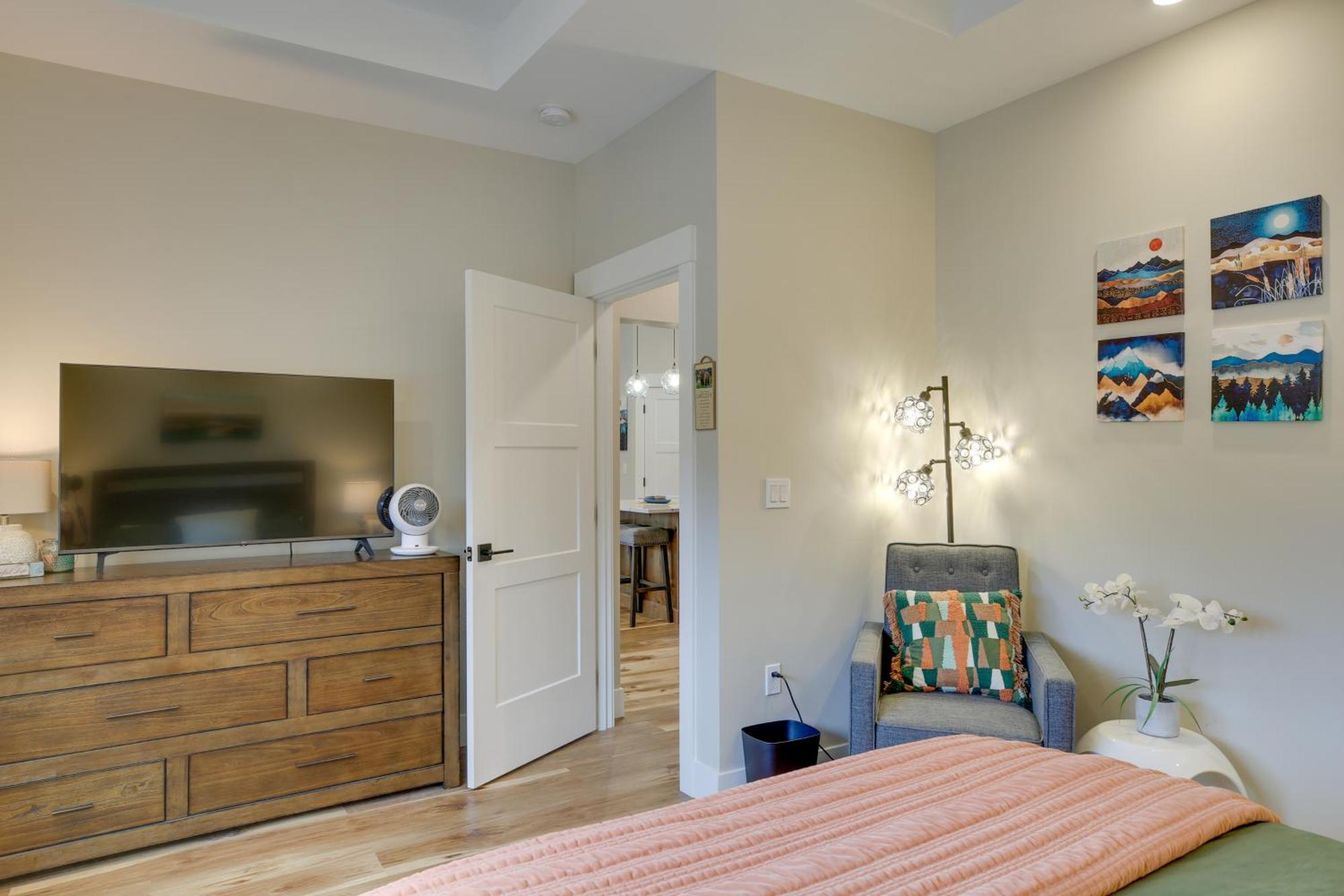 Anchorage Apartment With A View About 3 Mi To Airport Екстериор снимка